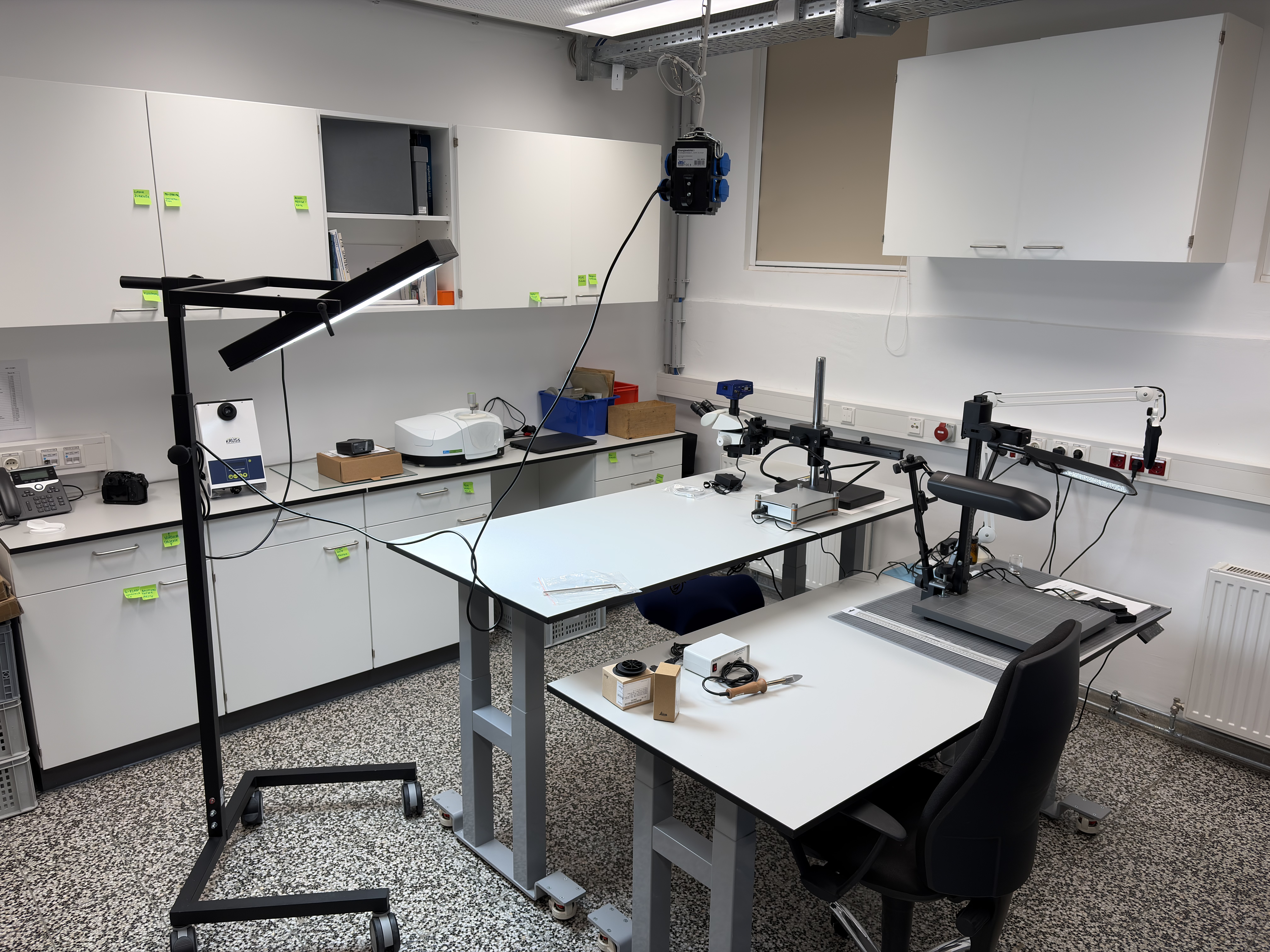Digitization/Restoration Lab at the Phonogrammarchiv
